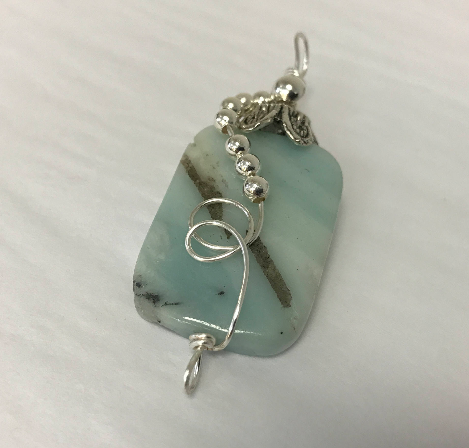 Wire wrapped heart shaped adjustable seaglass necklace